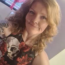 Beth Makin (@bethbigbird)