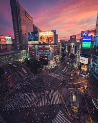 Burning Sky Above The Shibuya Crossing Tokyo Shibuya Crossing Tokyo Skyline Tokyo Travel