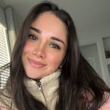 Jocelyn Sarmiento's Instagram, Twitter & Facebook