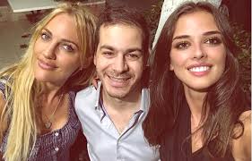 Maybe you would like to learn more about one of these? Elif Aksu Meryem Uzerli Nin Kankasi Cikti