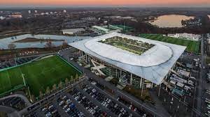 Przegląd pokazuje dane i informacje odnośnie wszystkich stadionów, na których klub wolfsburg do tej pory rozgrywał mecze w roli gospodarza. Vfl Modernisiert Cashless Payment In Der Volkswagen Arena Vfl Wolfsburg