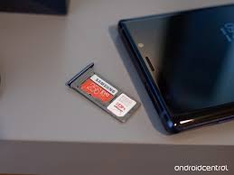 Microsd cards can be read by regular sd card slots through an adaptor. Top Things You Need To Know About The Samsung Galaxy Note 9 S Sd Card Slot Android Central