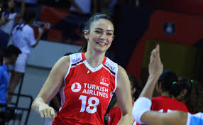 We did not find results for: Filenin Sultanlari Nin Genc Yildizi Zehra Gunes Sozcu Skor A Konustu Voleybol Plus
