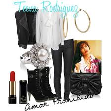 Designer Clothes Shoes Bags For Women Ssense Selena Quintanilla Outfits Selena Costume Selena Pictures