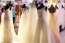 Wir helfen dir mit tipps und tricks dein kleid zu finden. Gunstige Brautkleider Online Bestellen Heiraten In Danemark