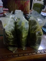 Sop tulang daging kerbau tulang daging bagian paha (bisa daging apa saja, kalau saya pakai daging kerbau) • kentang • wortel • brokoli ukuran sedang • seledri, potong sesuai selera • bawang prei, potong sesuai selera • minyak goreng untuk menumis • air Berapa Harga Pes Sup Suffiansup