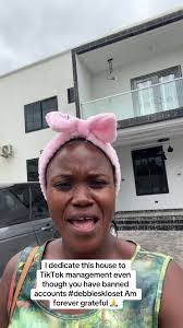 Debbie Walden's Instagram, Twitter & Facebook