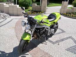 Die speed triple ist ein motorrad des englischen herstellers triumph. Triumph Speed Triple Wikipedia