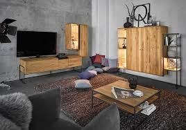 Mit dieser stylischen wohnwand liegen sie voll im trend. Welche Farbe Passt Zu Welchem Massivholzmobel Wimmer Wohnkollektionen