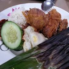 Hainanese Chicken Rice Things To Wear Pinterest Singapore Chicken Rice And Hainanese Chicken
