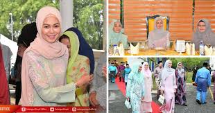 Dad i am super happy for you raja muda selangor artikel gempak. Netizen Puji Dymm Tengku Permaisuri Selangor Indah Berhijab Ketika Berangkat Ke Majlis Buka Puasa Solat Terawih Hijabista