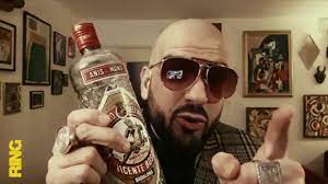 It was directed by fernando de fuentes. Papacito Et La Culture Youtube