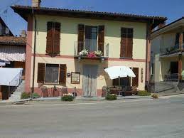 Sono una guida turistica abilitata e. Ristorante Trattoria La Salinera Grinzane Cavour Restaurant Reviews Photos Phone Number Tripadvisor