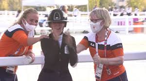 She participated at the 2020 summer paralympics and won a bronze medal in the championsh. 0dxw8ync2bn2am