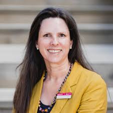 Happy-Go-Lucky Hatfields Beach!