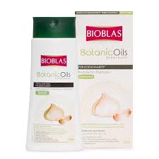Garlic essential oil is extremely powerful and can cause extreme skin irritation if used as a hair salve and if not properly diluted. 2 X Garlic Shampoo 360 Ml Bioblas Odourless Anti Hair Loss Women And Men 2 X 360 Ml Economy Pack Amazon De Beauty