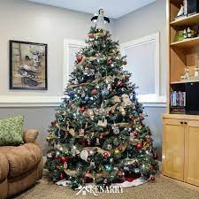 Check spelling or type a new query. Rustic Christmas Tree With Burlap Ribbon Ideas For The Home