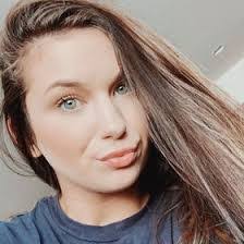 Allison Dees's Instagram, Twitter & Facebook