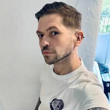 Stream Perfume Chapter 1 from Alex Hooper-Hodson