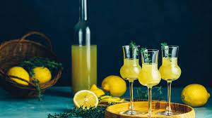 Il liquore che profuma di sicilia. Limoncello Fatto In Casa Ricetta Facile Con 4 Ingredienti