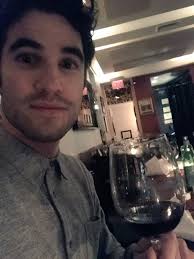 I feel like i haven't found half of the c. O Xrhsths Darren Criss Sto Twitter Thanks Philipmarie For Giving Me A Nice Night Out With My Friends From Iheartradio Cheers