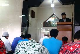Juga rasulullah shallallahu `alaihi wa alihi wa sallam menegaskan tentang keutamaan orang mu'min yang mempunyai akhlaq yang mulia dalam sabda. Edisi 5 Khutbah Jumat Terbaru Hablum Minallah Wa Hablum Minannas
