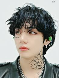 bts s v scores 15 1 on worldwide itunes making inner child the b side track with the most 1s in bts s discography kim taehyung taehyung photoshoot taehyung