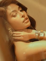 watch stacking, because one is never enough 💗 tonight w @cartier ✨