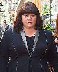 Melissa Mccarthy S Most Memorable Hair Moments Melissa Mccarthy Celebrity Hairstyles Hair