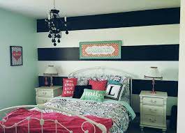 This room is perfect for a teenager. My 13 Year Old Daughters New Teenage Bedroom We Love The Way It Turned Out Bedroom Decor Luxurious Bedrooms Girl Room
