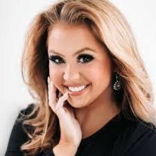 Maria Lawson's Instagram, Twitter & Facebook