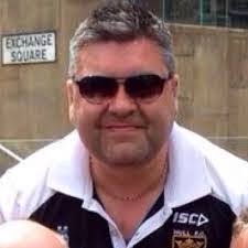 Robert Poppleton's Instagram, Twitter & Facebook