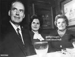 724 Eileen Credit Stock Photos, High-Res Pictures, and Images