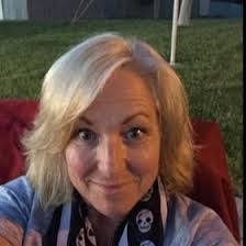 Diane Kovacs's Instagram, Twitter & Facebook