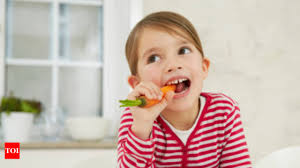 You need to eat more than just carrots for healthy eyes