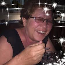 Entretenimiento La hija de origen cubano de Madonna, Lourdes María León,  fue la imagen de la colección “Parade”, de Juicy Couture, inspirada en los  años 2000 👇👇👇