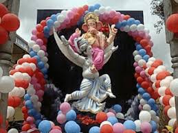 Take a look at ways to decorate ganesh idols for chathurti. Ganesh Chaturthi Puja Decoration Ideas With Flowers Balloons Lotus And Peacock