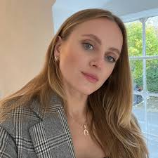 Where to donate clothes and home goods to women in need in Jeffersonville,  Indiana?