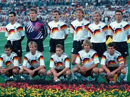 Kostenlose lieferung für viele artikel! Wm 1990 Der Triumph Von Rom Dfb Deutscher Fussball Bund E V