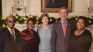 Ia merupakan ekonomi ketiga terbesar di dunia mengikut kdnk dan pengeksport barang dagangan terbesar pada tahun 2007. Former White House Butler Who Served 11 Presidents Dies At 91 After Contracting Coronavirus Ktla