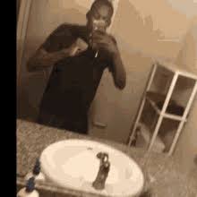 Bathroom Selfie Meme Gifs Tenor
