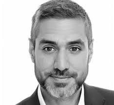 Chris Cavin's Instagram, Twitter & Facebook