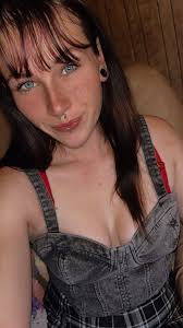 Actress Soleil Moon Frye goes down memory lane with Drew about the friends  they've lost through the years, Soleil's personal videos from her time in  Hollywood, and the latest Punky Brewster episodes.