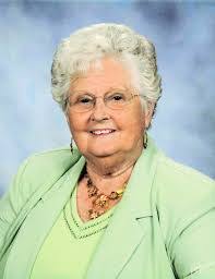 Billie Mckeever's Instagram, Twitter & Facebook