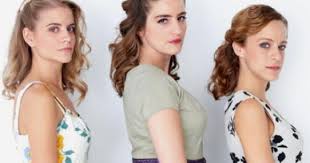 Σήμερα στις άγριες μέλισσες θα δούμε την μυρσίνη να καταστρώνει το δολοφονικό σχέδιο εναντίον των τριών αδερφών, έχοντας μάθει πλέον τα πάντα για τη. Agries Melisses Epeisodia 16 17 18 19 20 2os Kyklos Greek Web Tv Live