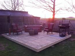 Pin Von Sofie Herremans Auf Ogrodowo Terrasse Aus Paletten Paletten Garten Europalette Terrasse