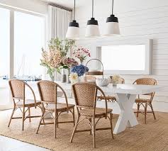 Pin By Lucia Cruz On Muebles De Comedor Blancos In 2020 Beach House Dining Room Cottage Dining Rooms Modern Farmhouse Dining