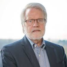 Peter Casson's Instagram, Twitter & Facebook