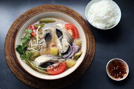 And it is usually served with a side of white rice and ca kho to. Canh Chua Ca Ang Sarap