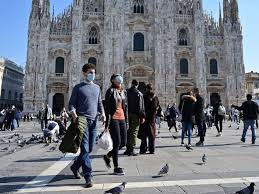 Divieto di spostamento dalle 23 alle 5 da domani 22 ottobre. Coprifuoco In Lombardia Per Il Covid La Frenata Di Salvini Corriere It